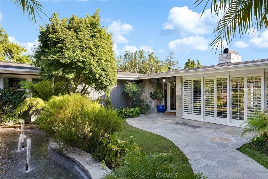 2212 Rim Road, Duarte