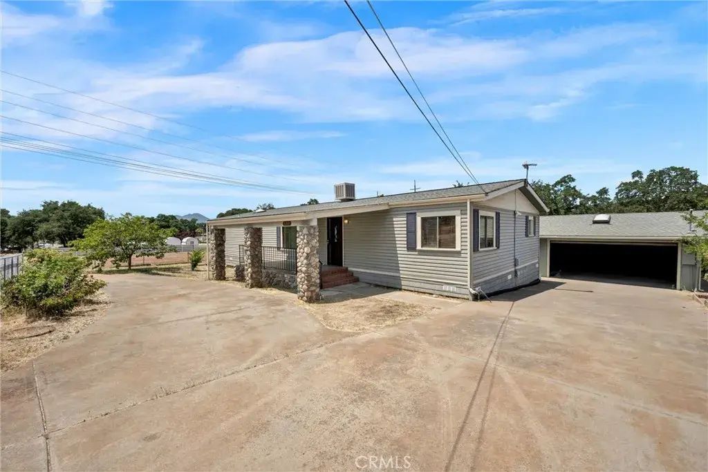 16272 27th Avenue, Clearlake