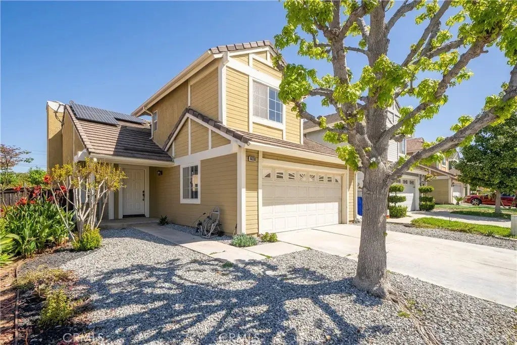 16338 Golden Tree Avenue, Fontana