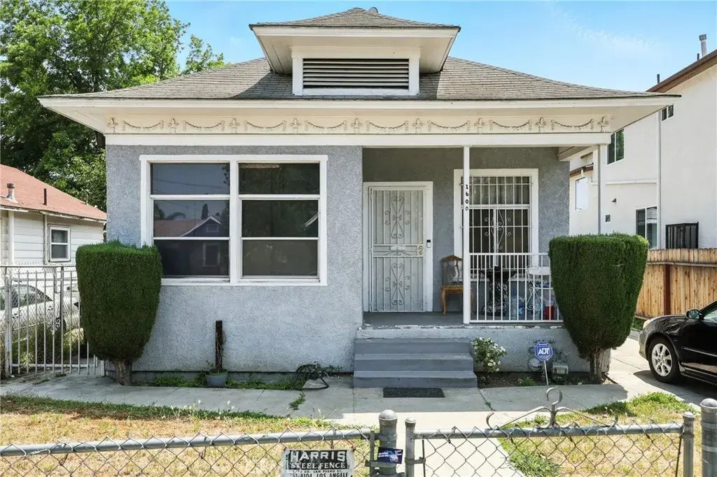 1600 E. 33rd St, Los Angeles