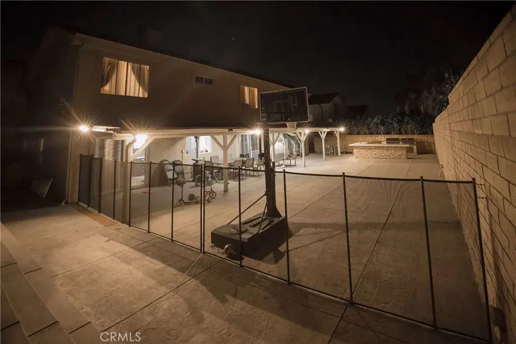 13654 Dronfield Avenue, Sylmar