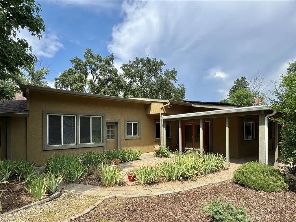 8 Geneva Lane, Chico