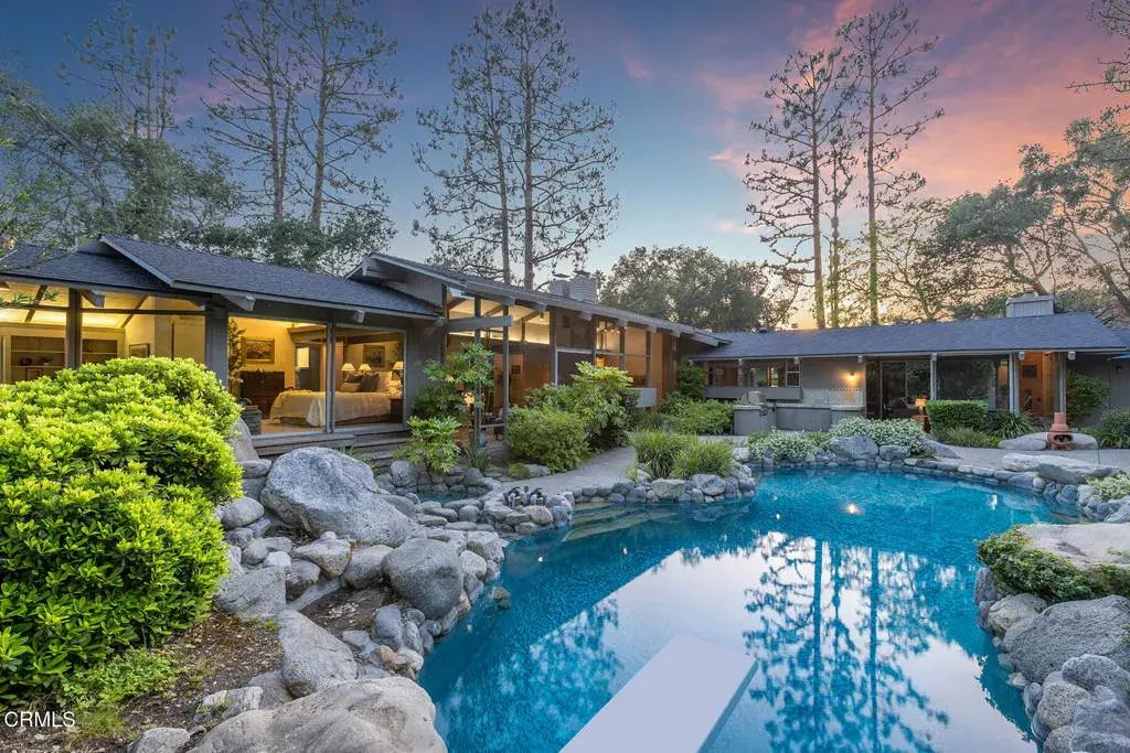 2279 Midwick Drive, Altadena