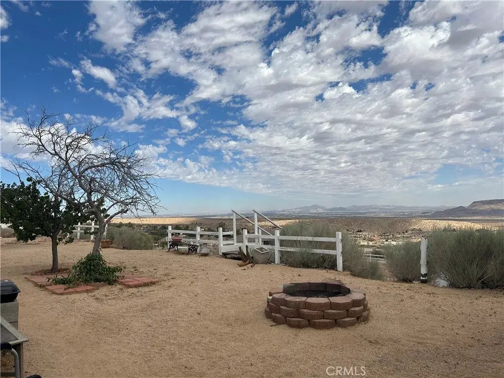 25926 Outpost Road, Apple Valley