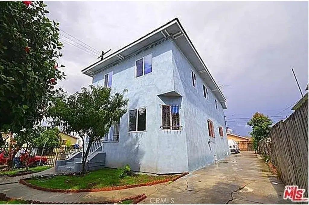 5102 Woodlawn Avenue, Los Angeles