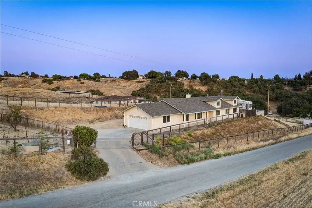 1690 Buck Way, Paso Robles
