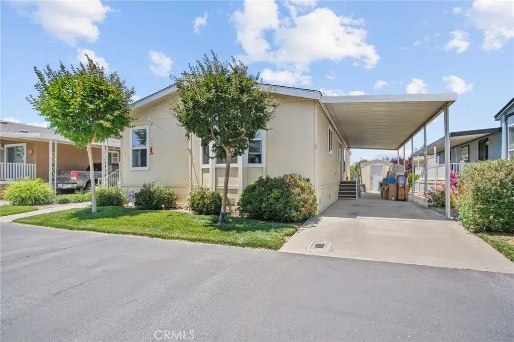1557 Monte Cristo, Livingston