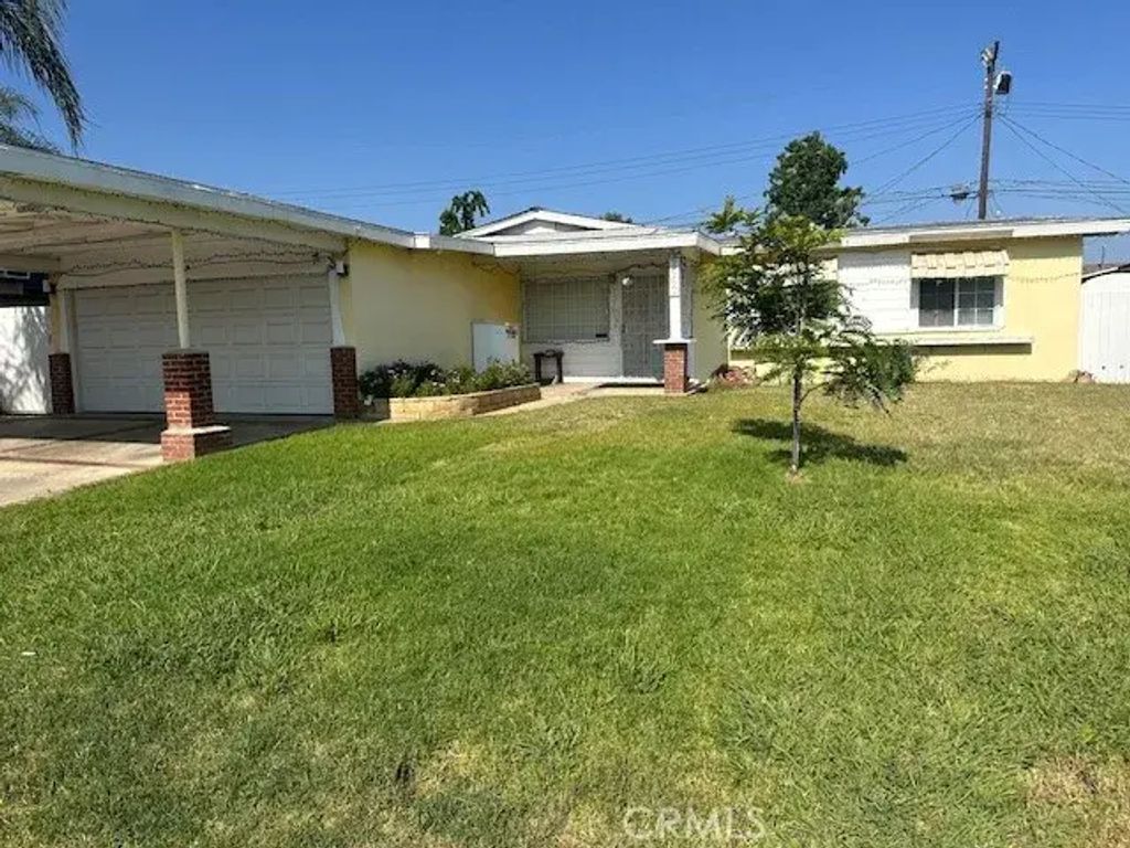 2440 Merrywood Street, Pomona