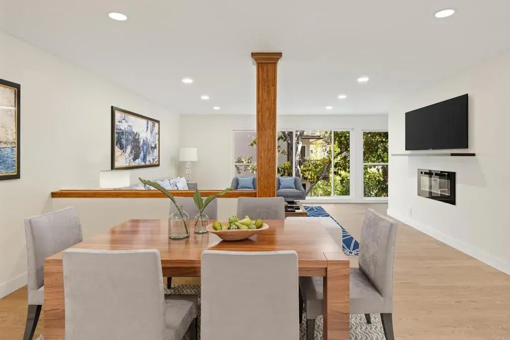 2610 Torrey Pines Road C21, La Jolla