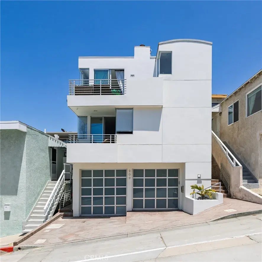 209 41st, Manhattan Beach