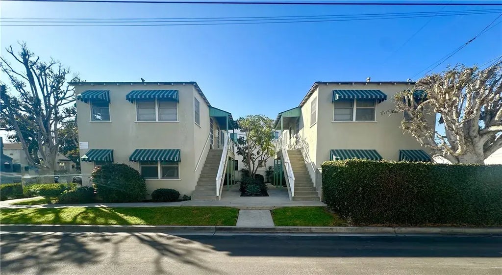 5294 E Division Street, Long Beach