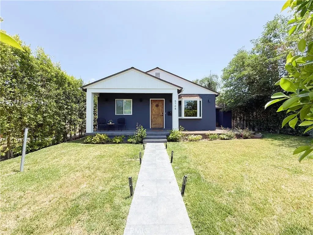 5708 Lindley Avenue, Encino