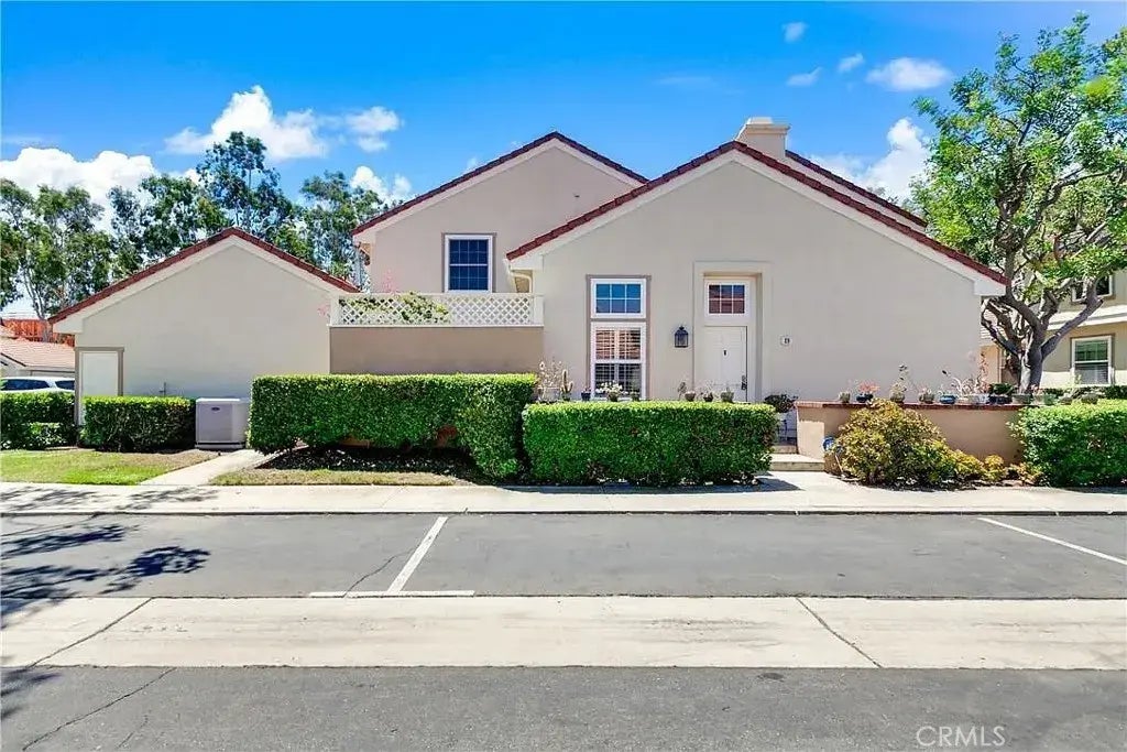 29 Dartmouth 25, Irvine