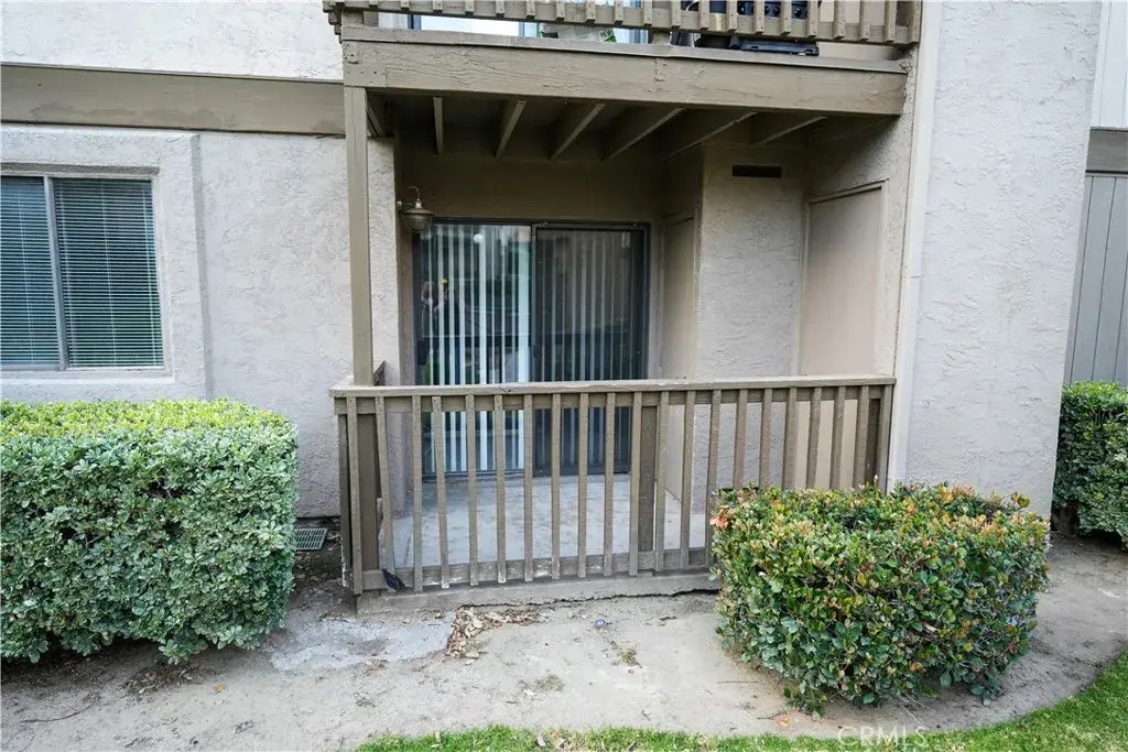 1265 Kendall Drive 811, San Bernardino