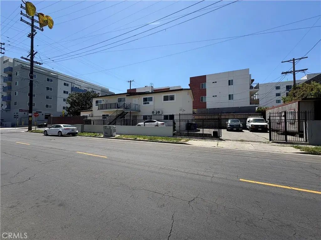 1103 Hobart Boulevard 4, Los Angeles