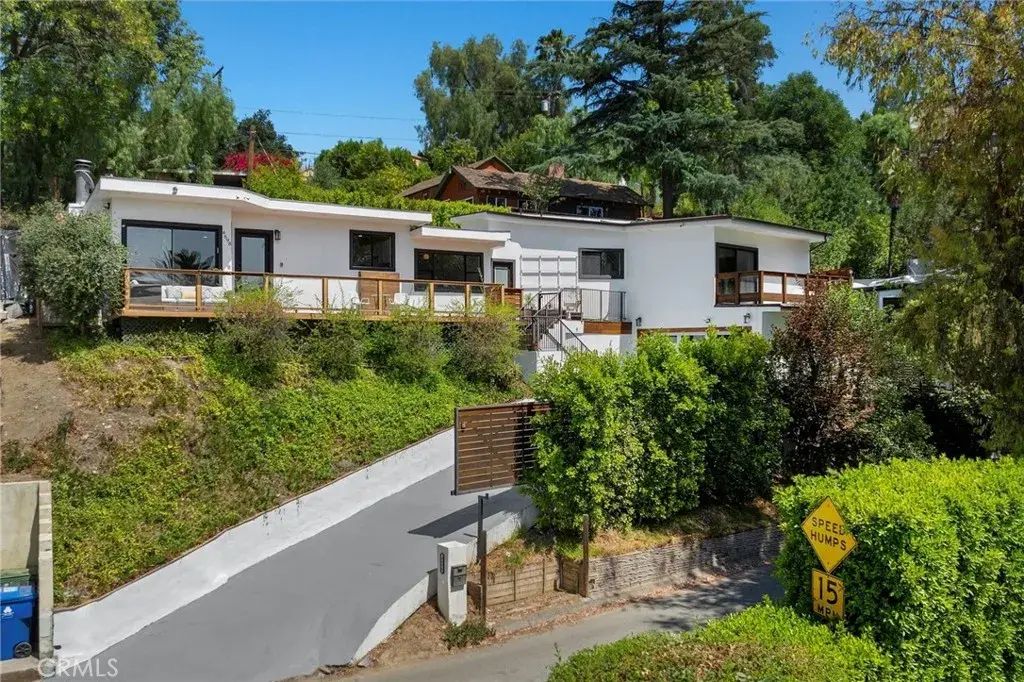 4698 Morro Drive, Woodland Hills