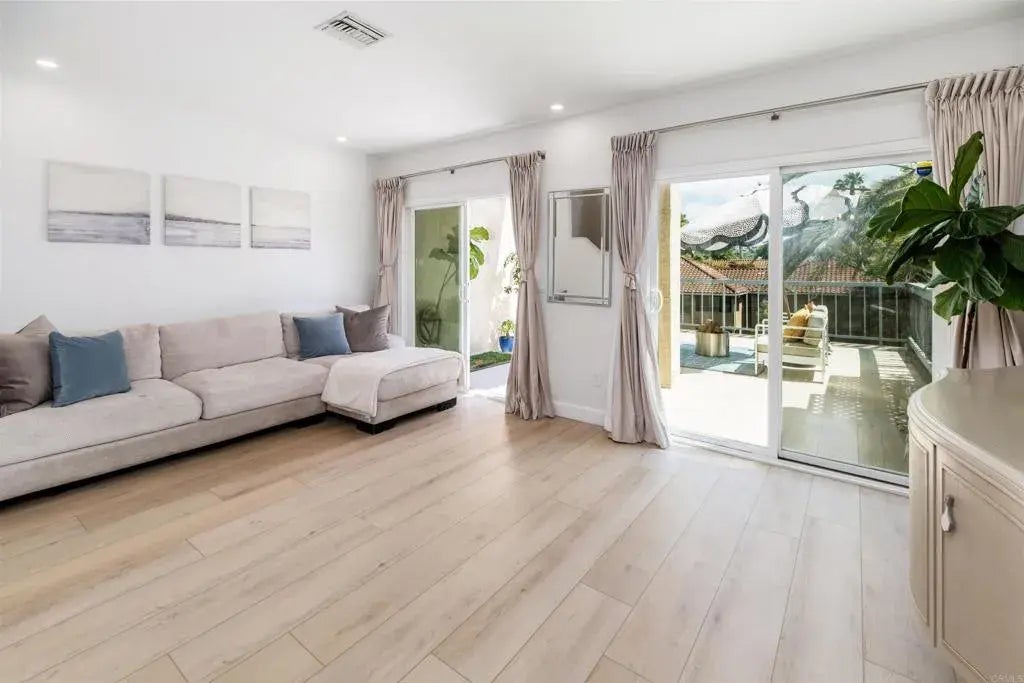 2340 Caringa Way B, Carlsbad