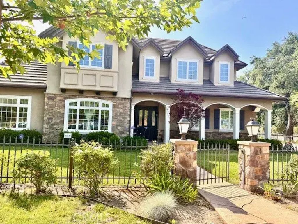 4504 Viro Road, La Canada Flintridge