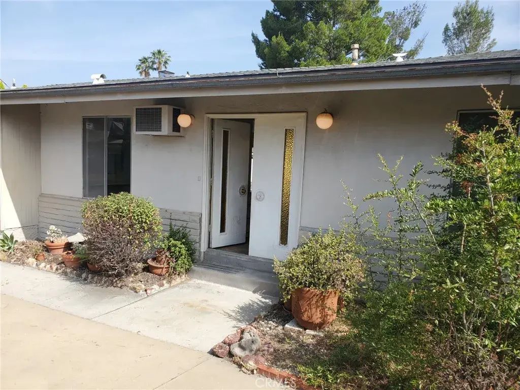 8720 Mulberry Drive, Sunland