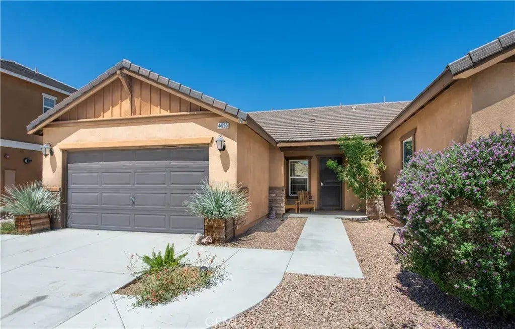 44255 Cajun Street, Lancaster