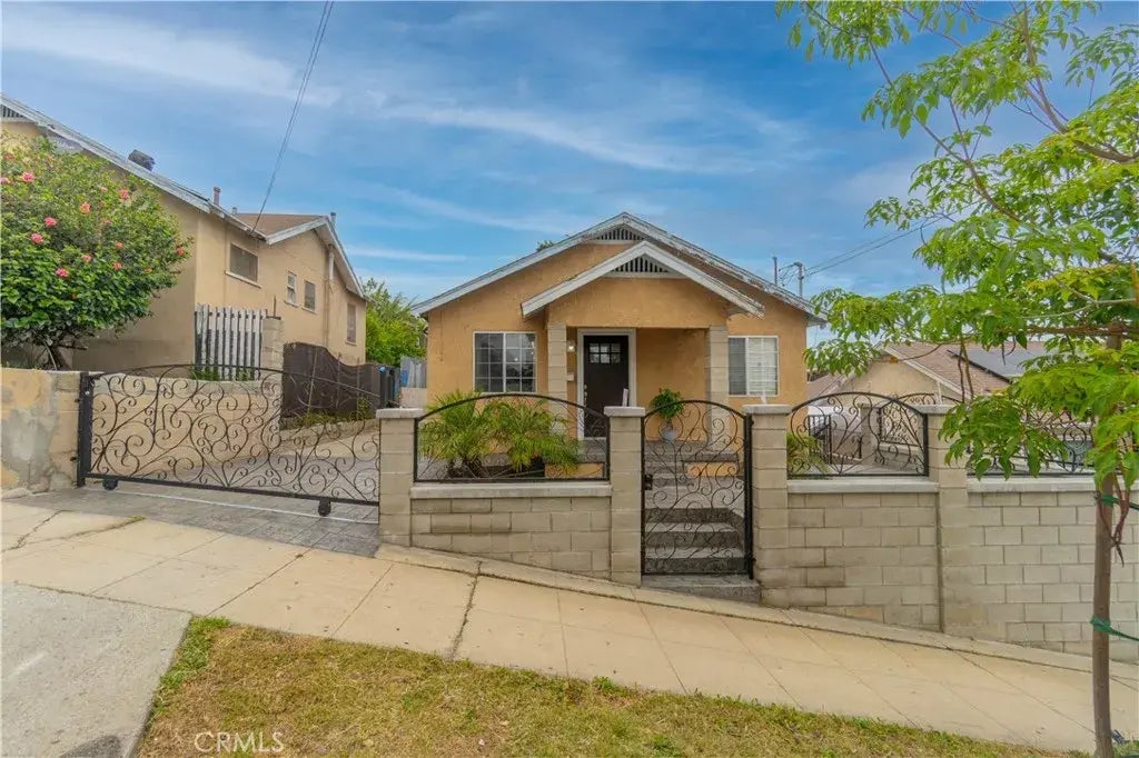 3219 E 6th Street, Los Angeles