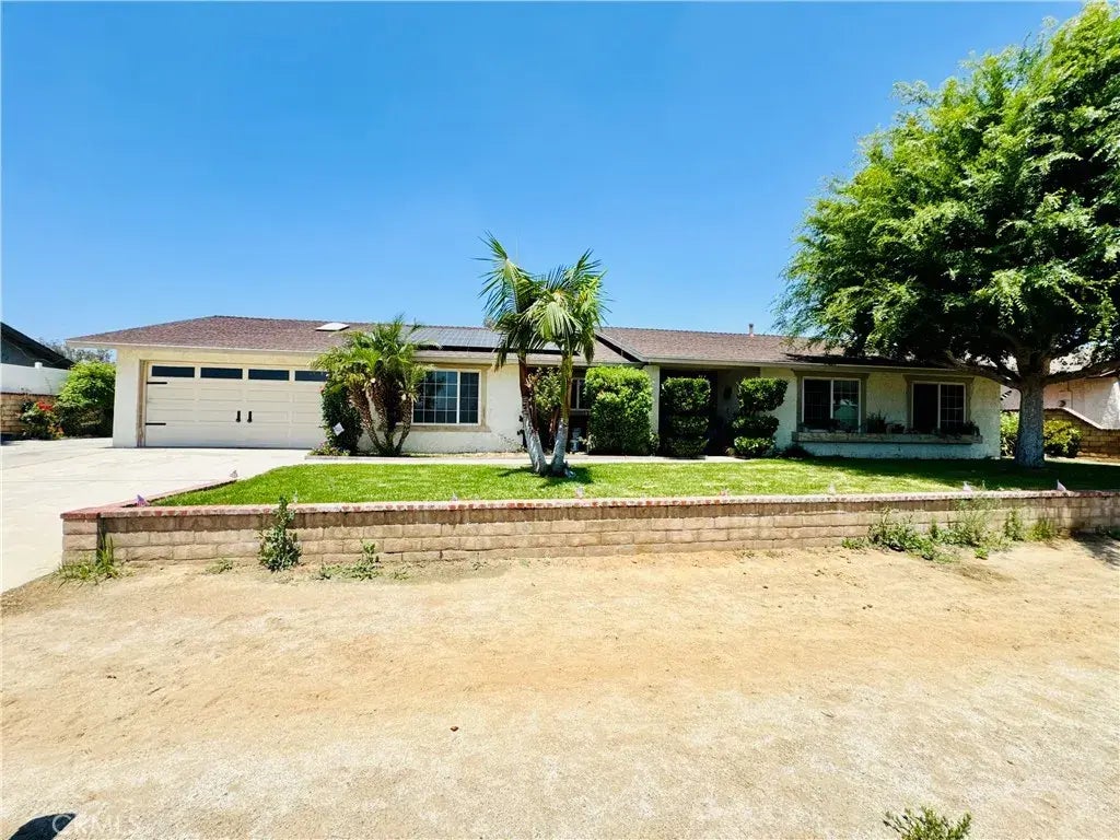 5523 Lucretia Avenue, Jurupa Valley