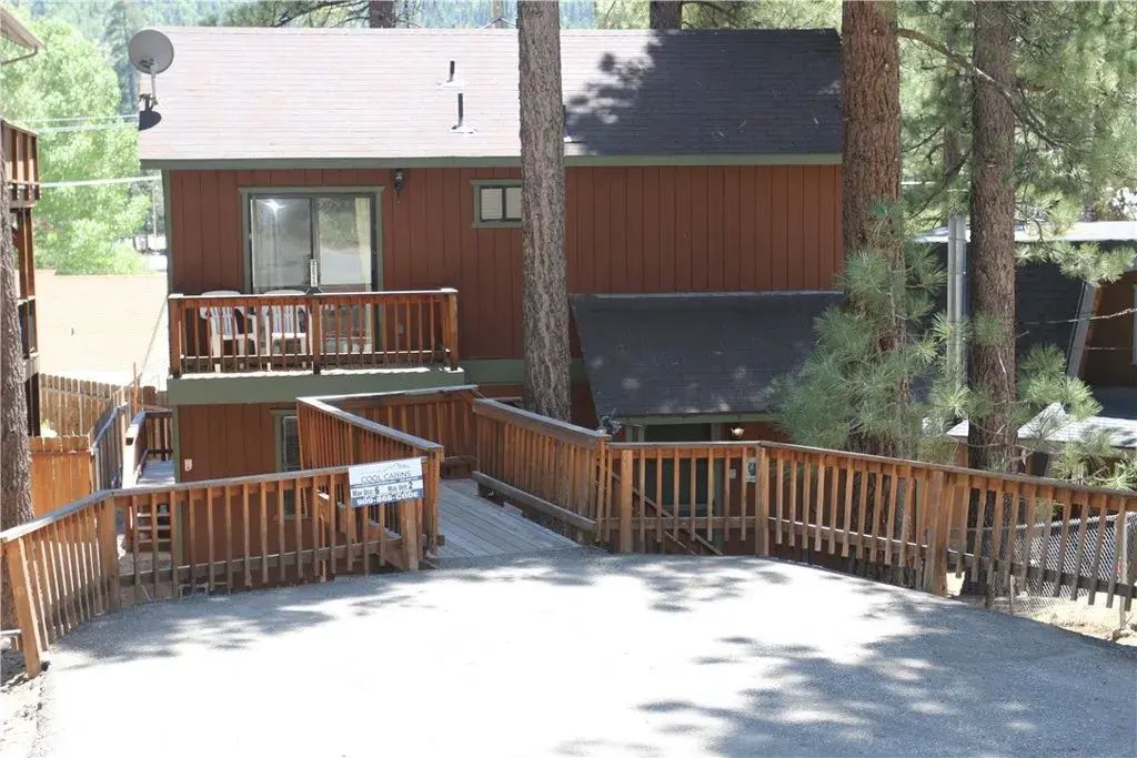 42515 Alta Vista Avenue, Big Bear Lake