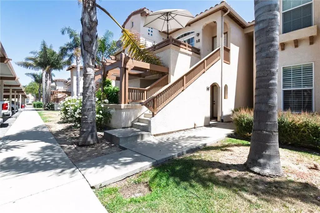 310 E Mccoy Lane 5g, Santa Maria