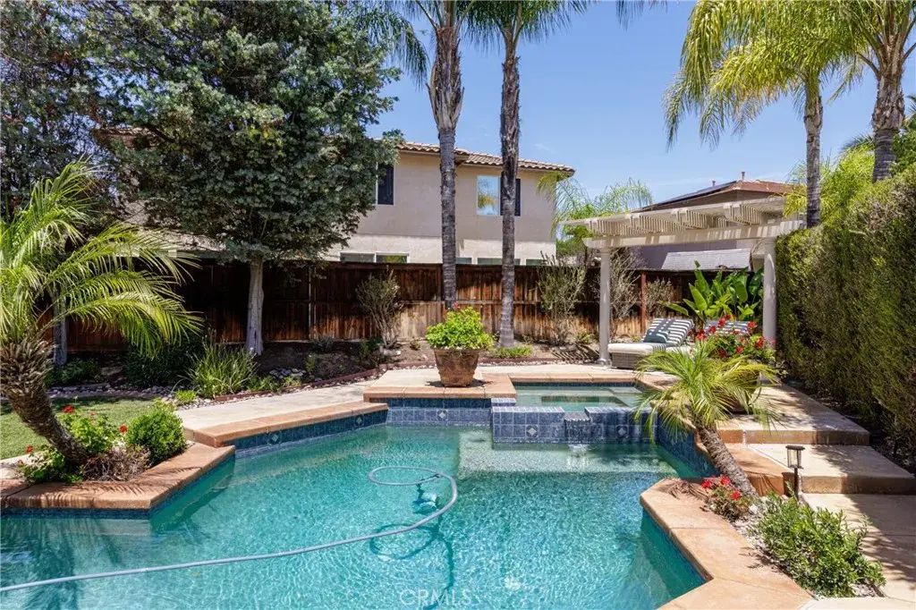 42355 Mountain View Court, Murrieta