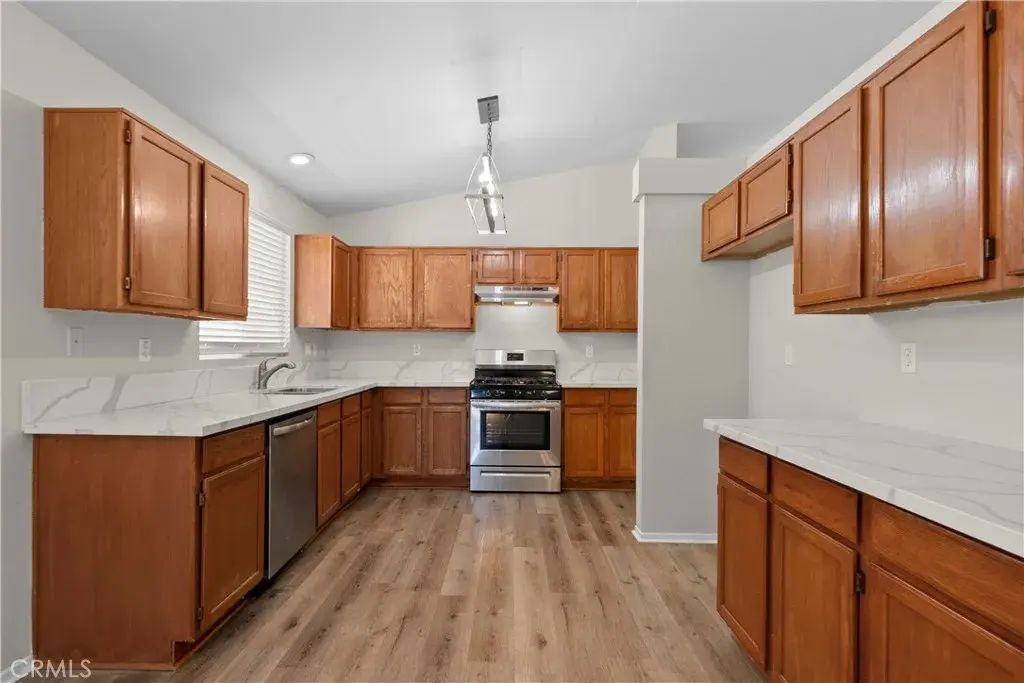 6327 W Avenue J5, Lancaster