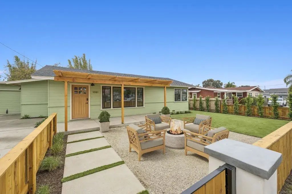 1061 Buena Vista Way, Carlsbad