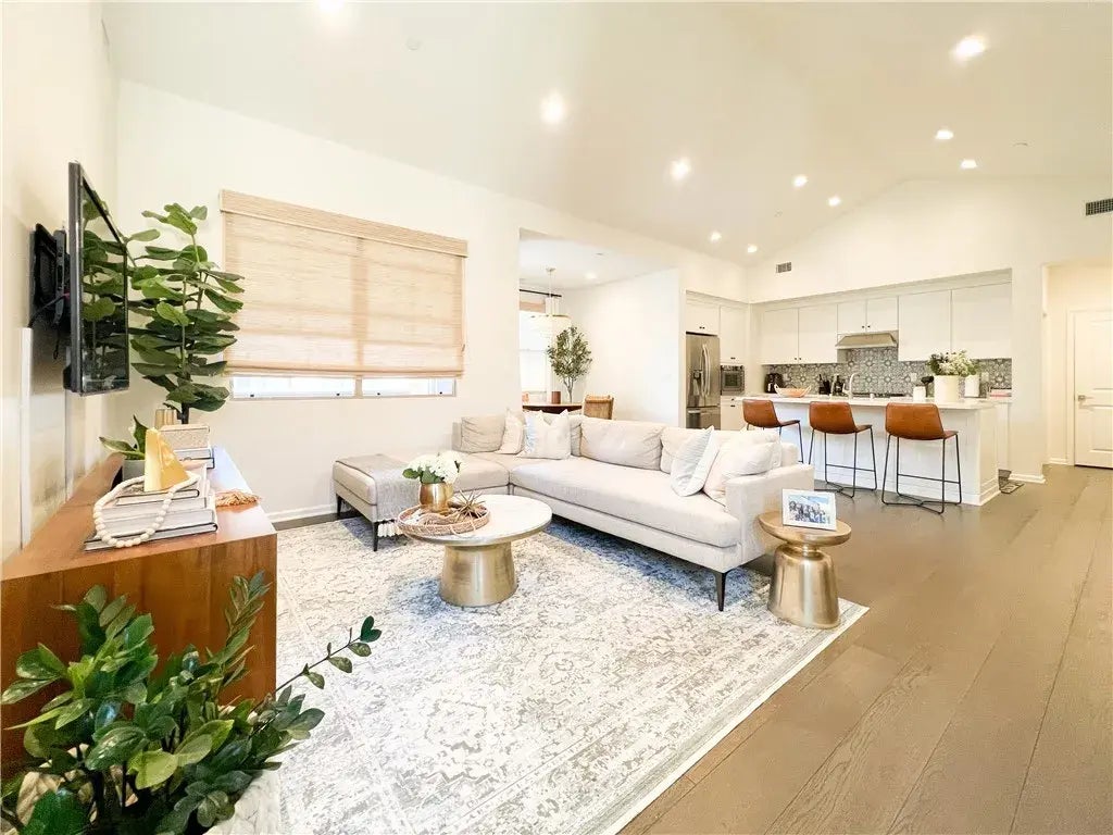 154 Bishop Landing, Irvine