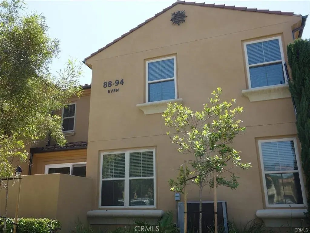 94 Costa Brava, Irvine