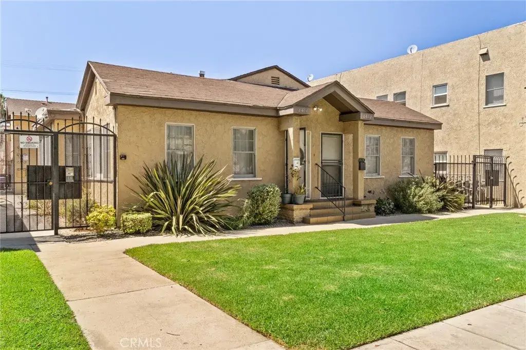 841 Cherry Avenue, Long Beach
