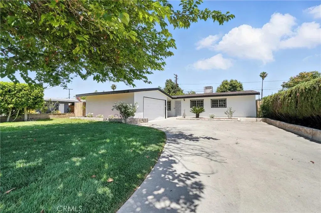 910 S Kenmore Street, Anaheim