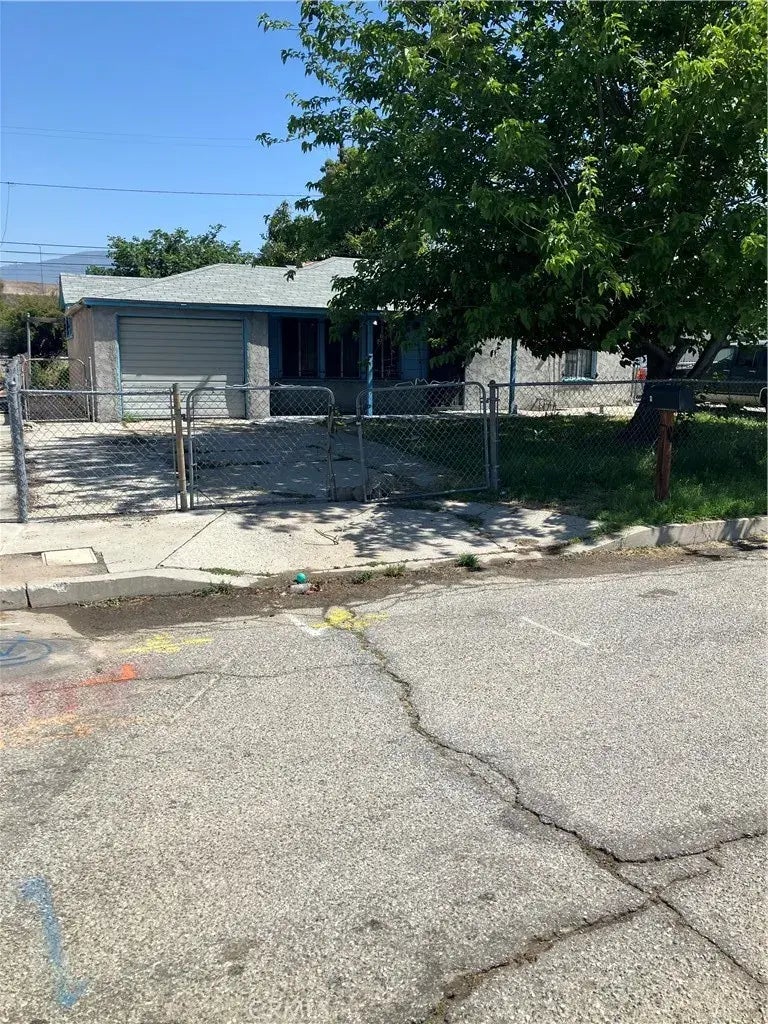 1946 W 19th Street, San Bernardino