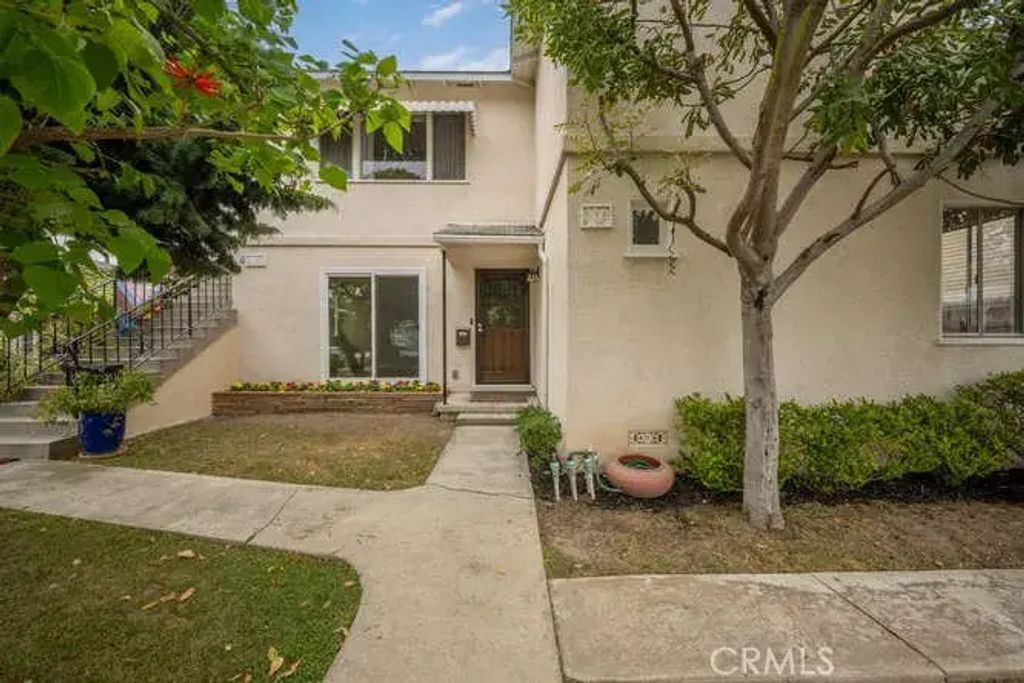 338 Prospect Avenue, Long Beach