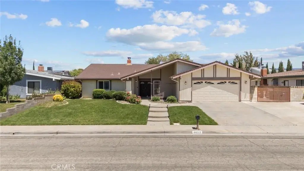 44112 Precise Street, Lancaster