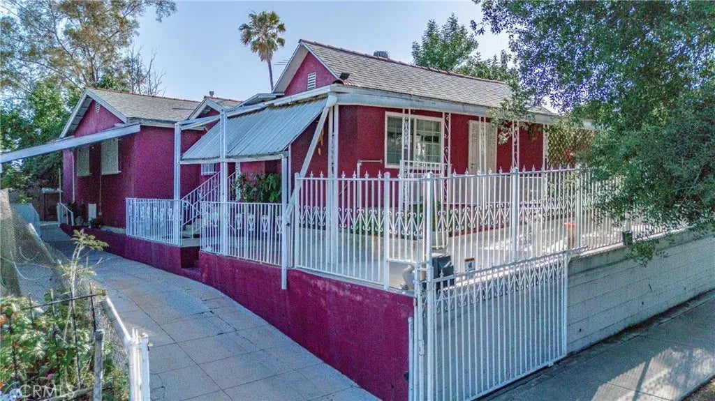 2718 E 7th Street, Los Angeles