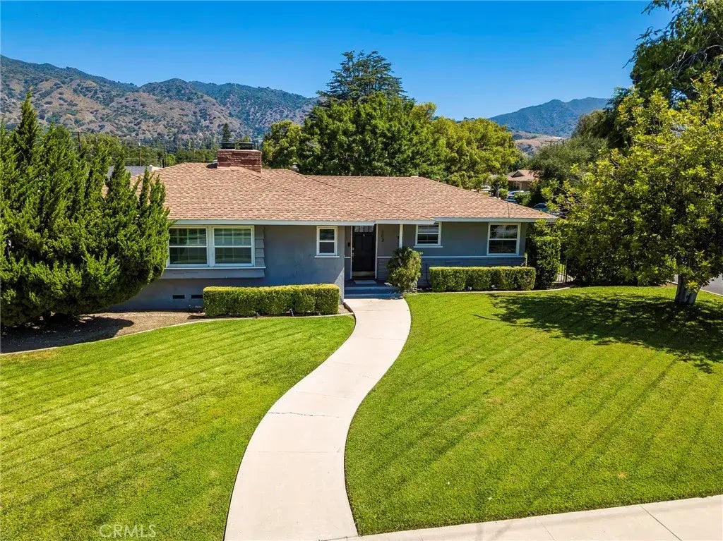 883 E Leadora Avenue, Glendora