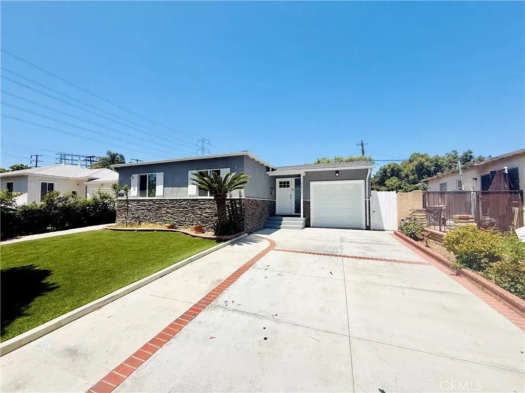 17511 Glenburn Avenue, Torrance