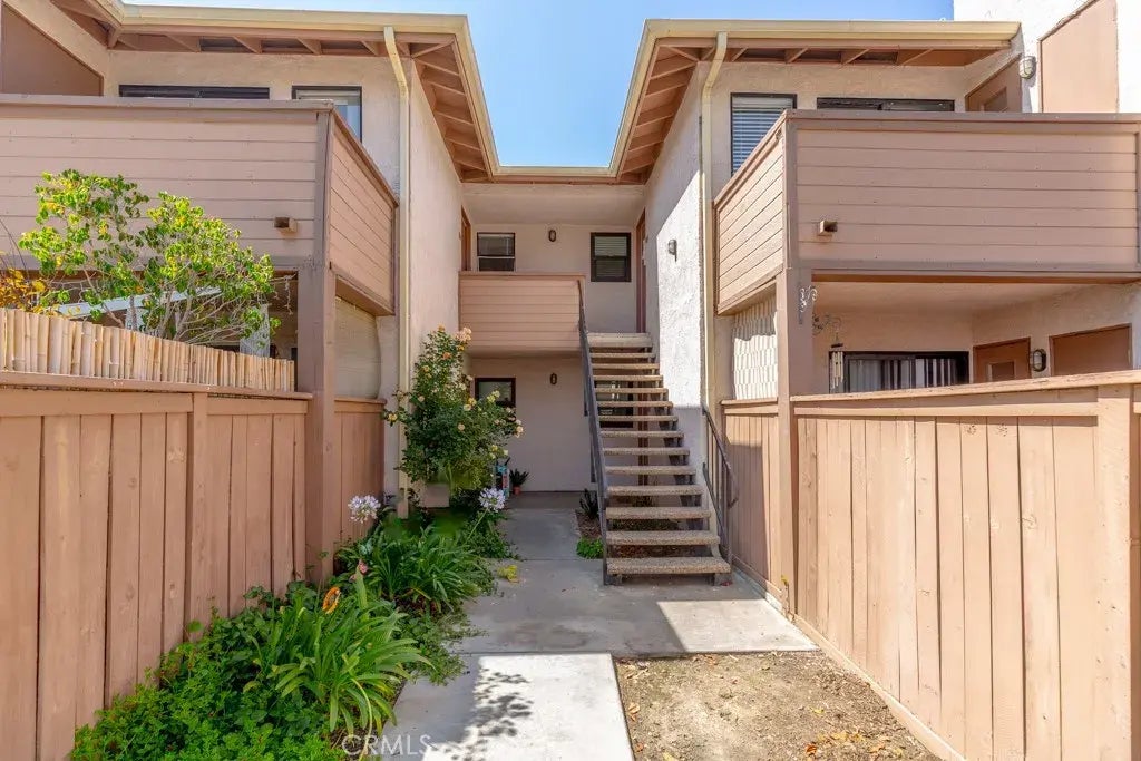 1317 Massachusetts Avenue 204, Riverside