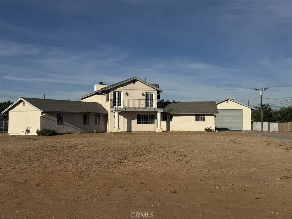 20635 Tonawanda Road, Apple Valley