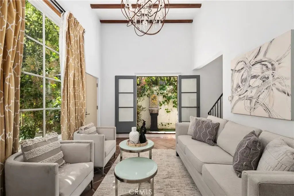 1414 N Harper Avenue 18, West Hollywood