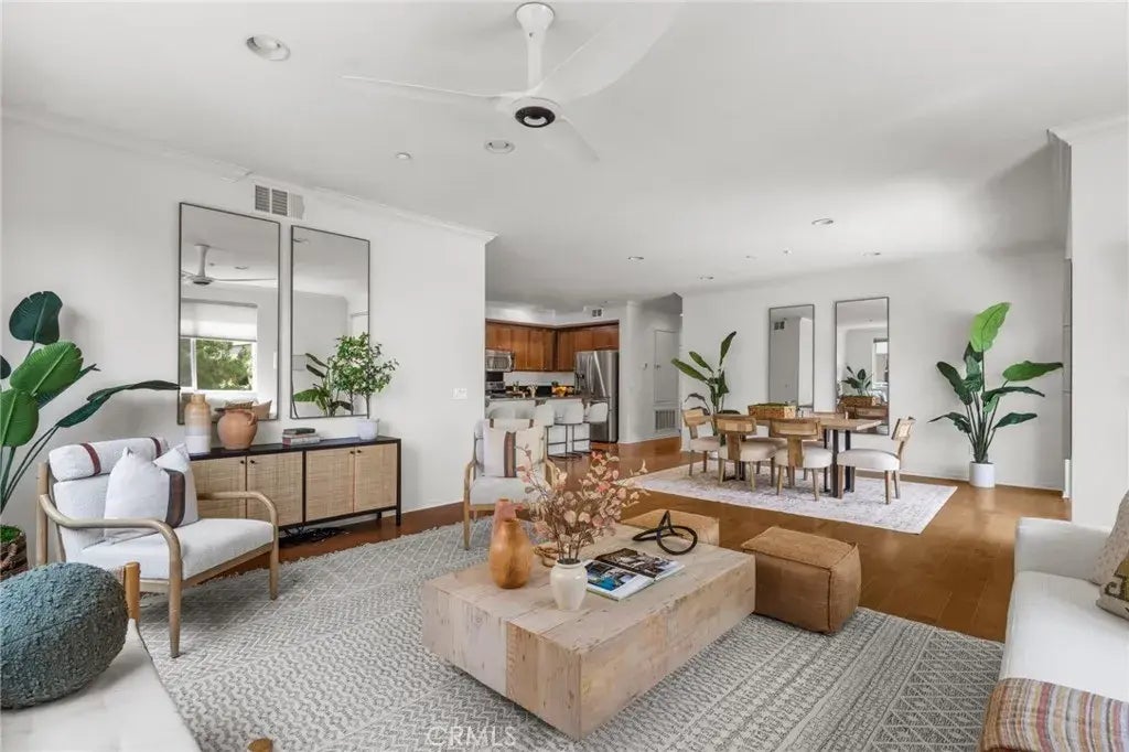 13028 Central Avenue 202, Hawthorne