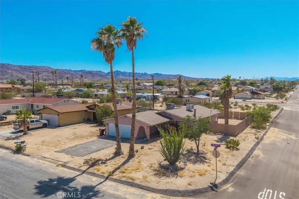 5616 Cahuilla Avenue, 29 Palms