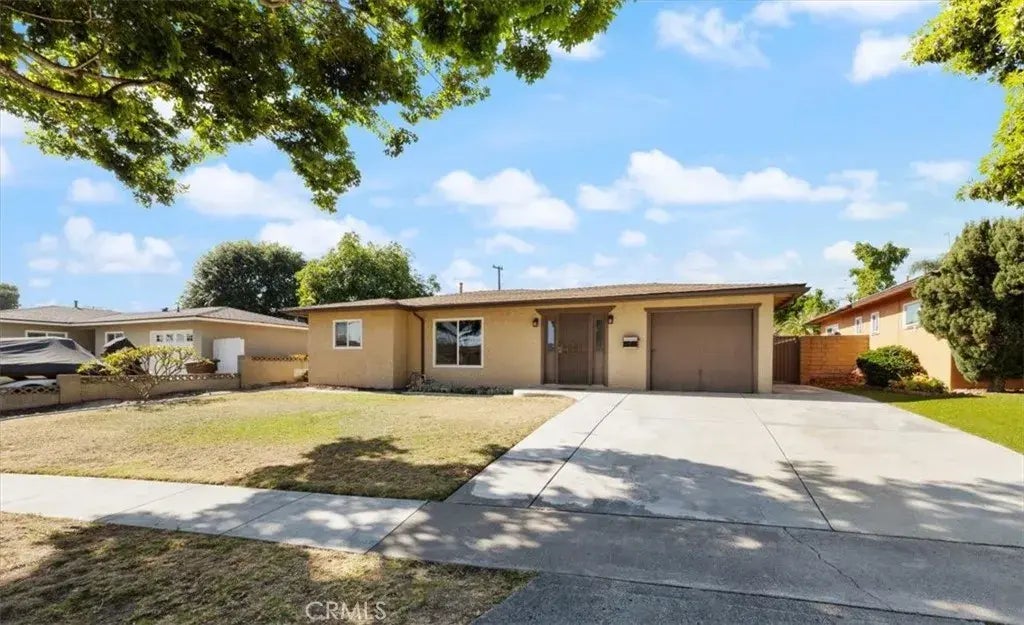 115 W Sirius Avenue, Anaheim