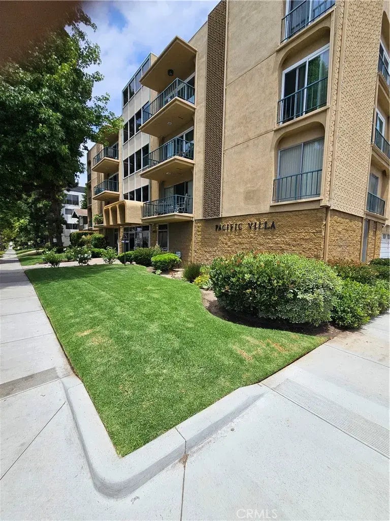 3665 E 1st Street 308, Long Beach