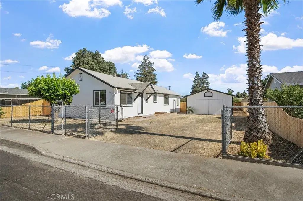3742 Iowa Avenue, Riverbank