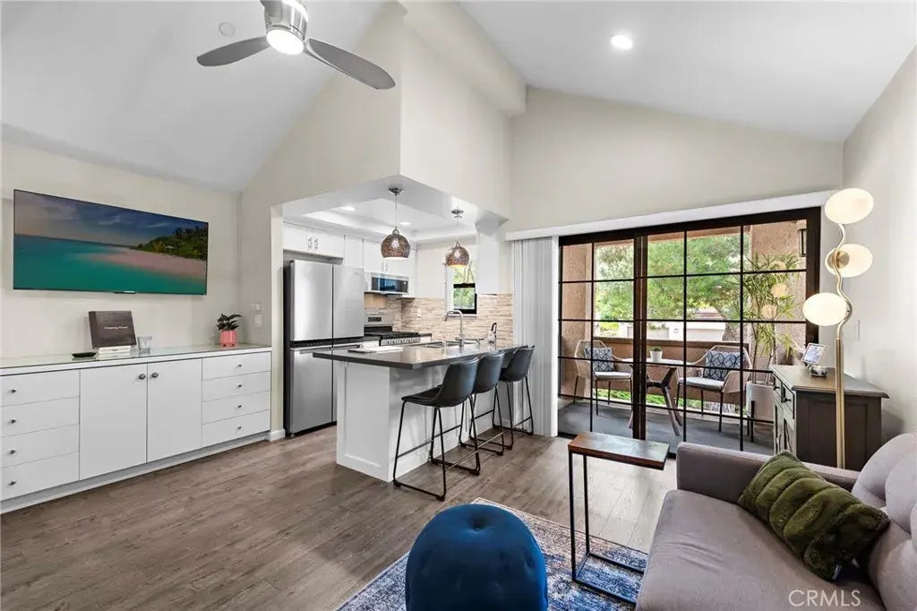 1046 Calle Del Cerro 412, San Clemente